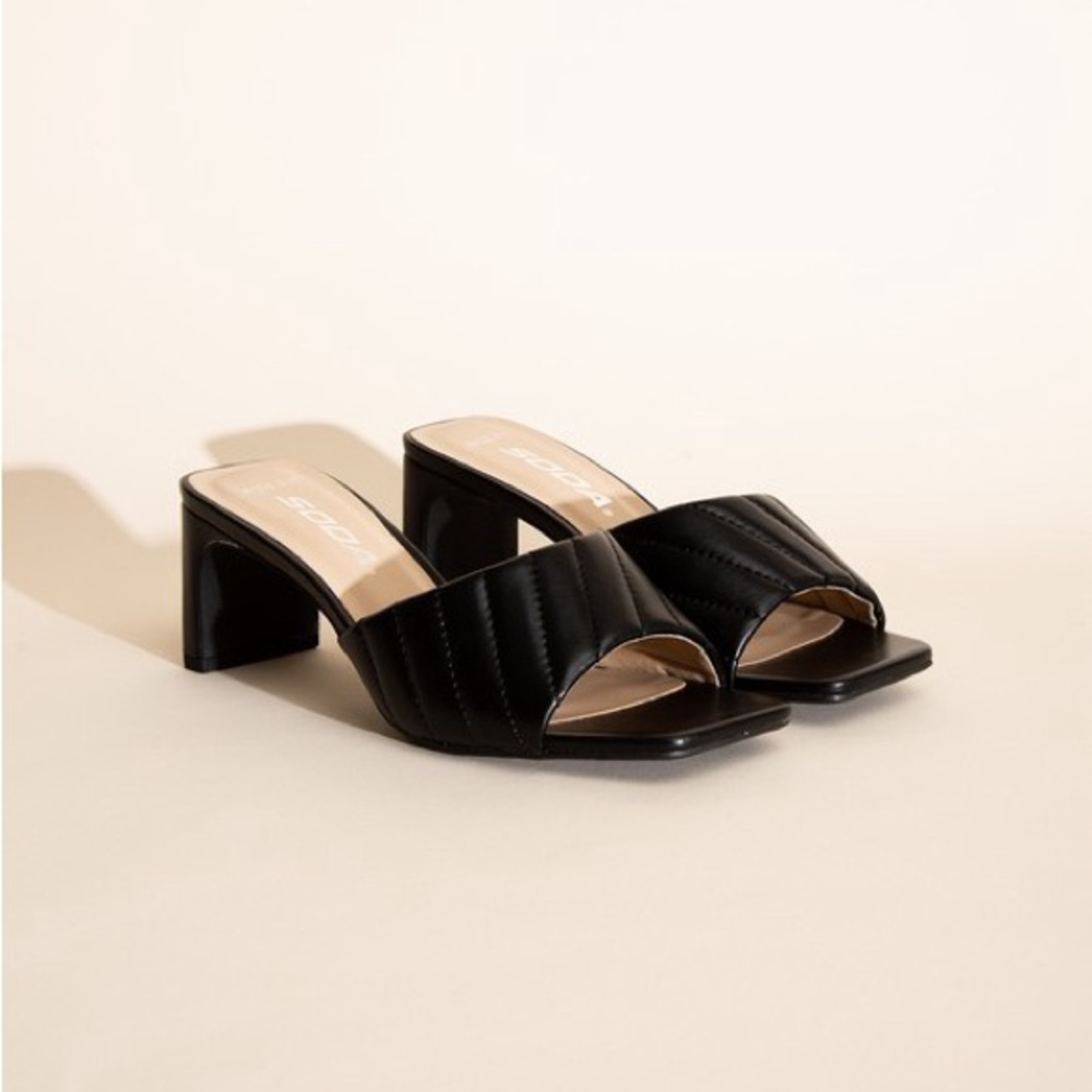 Elegant Black Quilted Women's Mules Nina slides mule - Picture 1 of 7